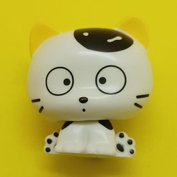 Tama and friends white cat Shaky head figurine - Picture 7 of 8